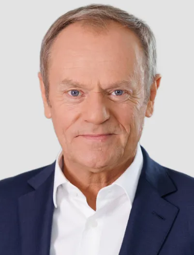 Donald Tusk, premier van Polen, op een officieel portret.